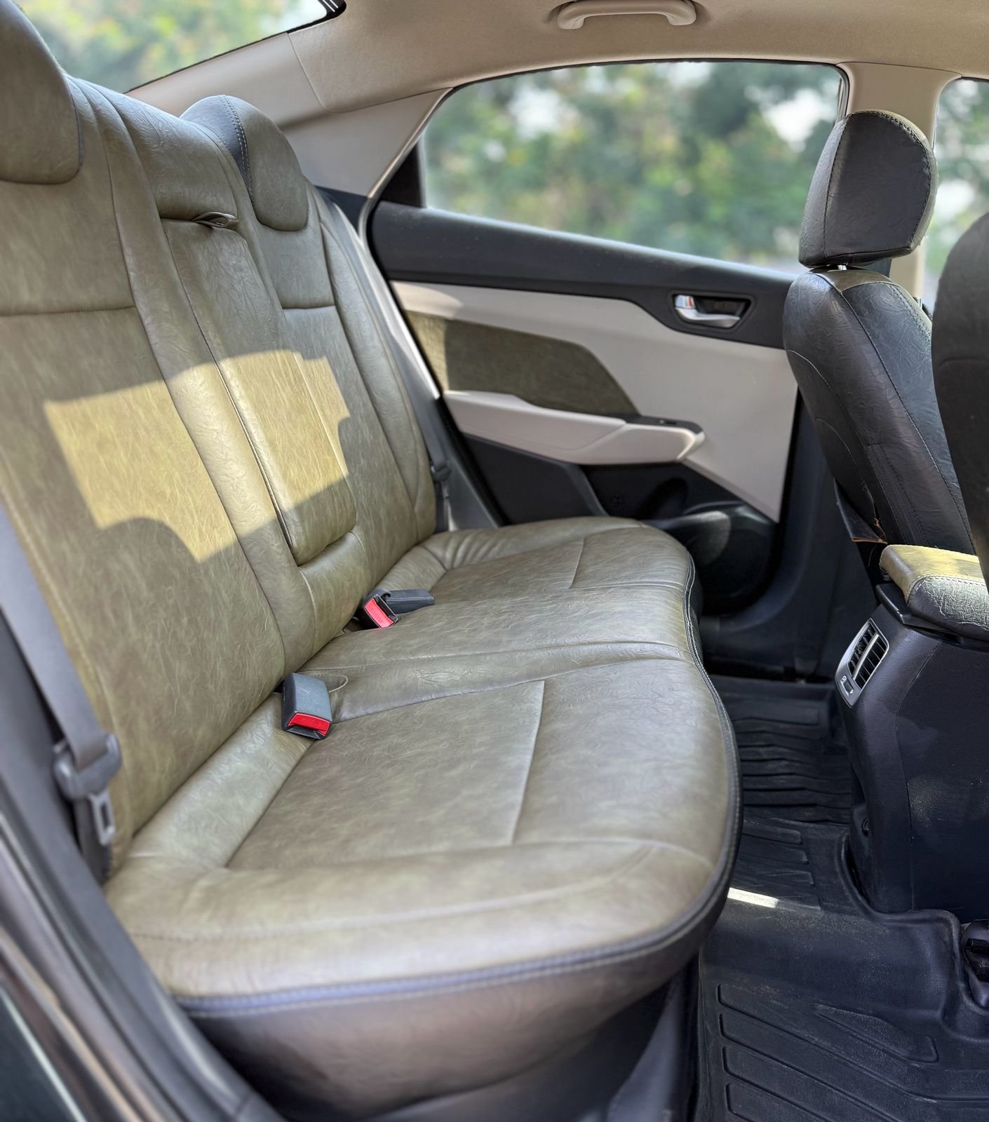 Verna SX Auto Black